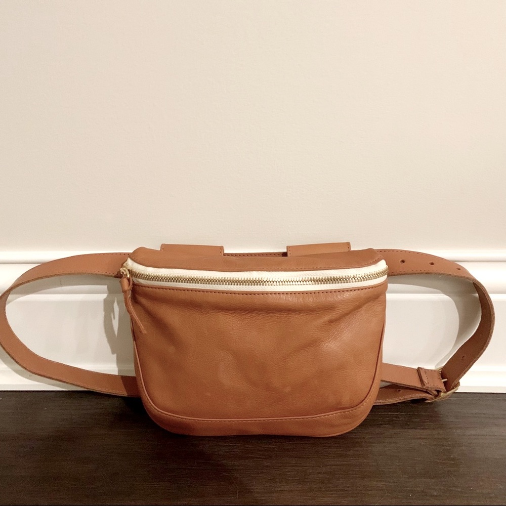 Clare V Neptune Fanny Pack | Tan